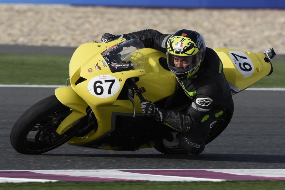 не MotoGP: плохое начало QatarGP - в Лосаиле погиб мотогонщик title=