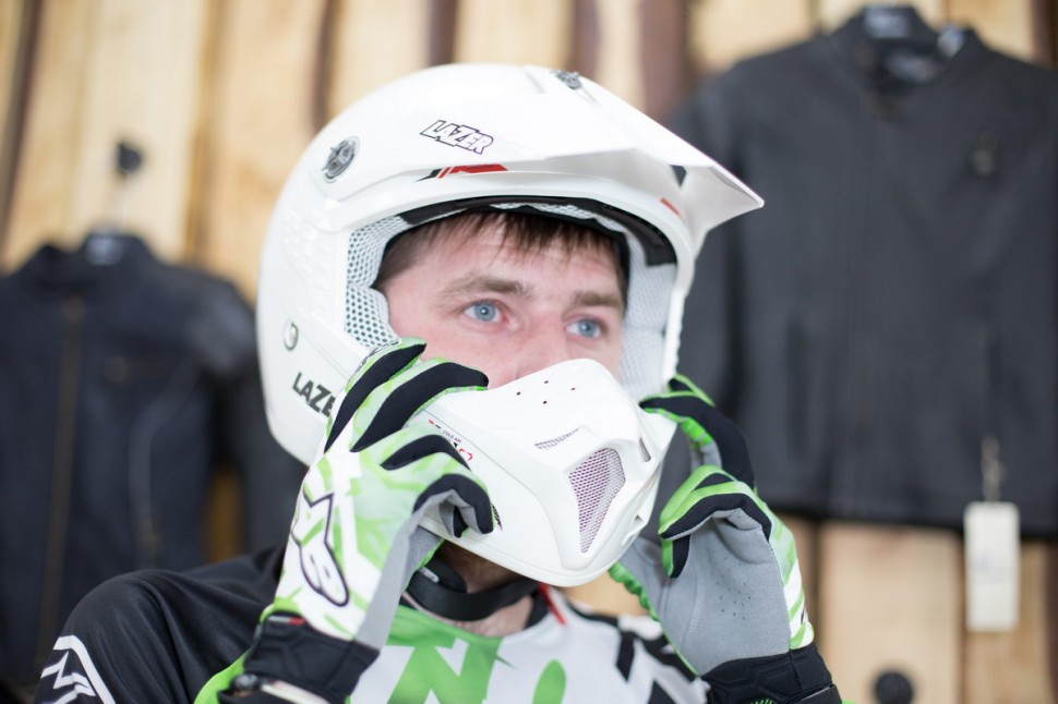 шлем Lazer SMX X-Line: возможно, не самый легкий, но зато самый прочный в своем классе шлем Lazer SMX X-Line: возможно, не самый легкий, но зато самый прочный в своем классе
