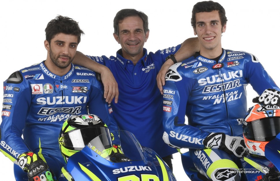 MotoGP - Suzuki GSX-RR - Suzuki Ecstar Team (2017): Андреа Янноне, Алекс Ринс и менеджер команды Давиде Бривио MotoGP - Suzuki GSX-RR - Suzuki Ecstar Team (2017): Андреа Янноне, Алекс Ринс и менеджер команды Давиде Бривио