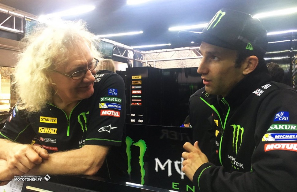 MotoGP: QatarGP - Жоан Зарко возглавил дебютную гонку в MotoGP - и лидировал в Гран-При Катара 2017 года 6 кругов MotoGP: QatarGP - Жоан Зарко возглавил дебютную гонку в MotoGP - и лидировал в Гран-При Катара 2017 года 6 кругов