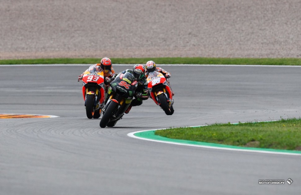 MotoGP: GermanGP - Йонас Фольгер (Tech 3 Yamaha) выходит в лидеры Гран-При Германии 2017 MotoGP: GermanGP - Йонас Фольгер (Tech 3 Yamaha) выходит в лидеры Гран-При Германии 2017