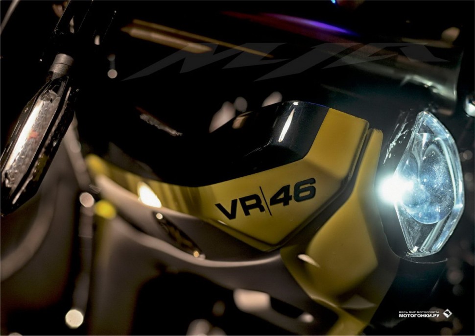 Миланский Мотосалон EICMA-2017: спорт-кастом Валентино Росси - Yamaha MYA VR46 в деталях Миланский Мотосалон EICMA-2017: спорт-кастом Валентино Росси - Yamaha MYA VR46 в деталях