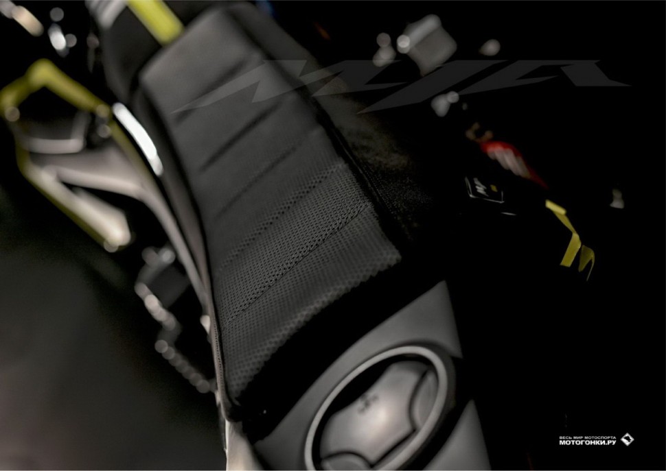 Миланский Мотосалон EICMA-2017: спорт-кастом Валентино Росси - Yamaha MYA VR46 в деталях Миланский Мотосалон EICMA-2017: спорт-кастом Валентино Росси - Yamaha MYA VR46 в деталях