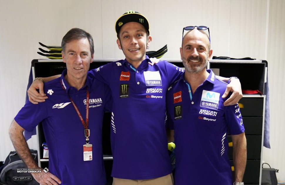 MotoGP - Qatar GP 2018: Валентино Росси и Yamaha продлили контракт до конца 2020 года MotoGP - Qatar GP 2018: Валентино Росси и Yamaha продлили контракт до конца 2020 года