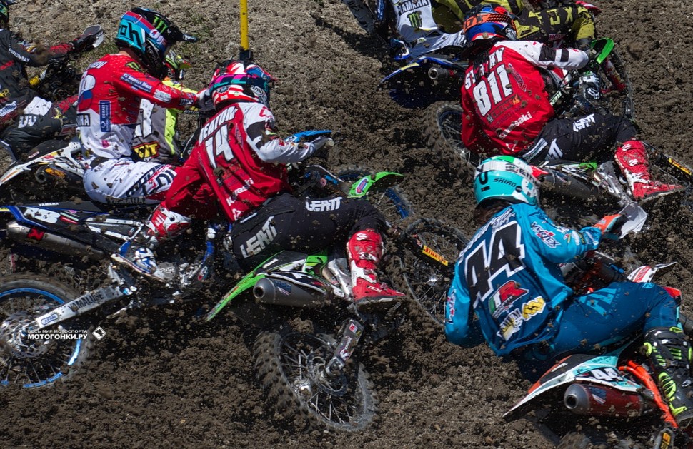 MXGP of Russia - Гран-При России по мотокроссу 2018: старт 1-й гонки MX2 - завал Брылякова и Битона MXGP of Russia - Гран-При России по мотокроссу 2018: старт 1-й гонки MX2 - завал Брылякова и Битона