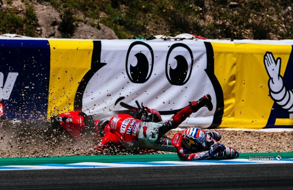 MotoGP - SpanishGP 2018: Андреа Довициозо сбит напарником!.. снова, как в 2016 году MotoGP - SpanishGP 2018: Андреа Довициозо сбит напарником!.. снова, как в 2016 году