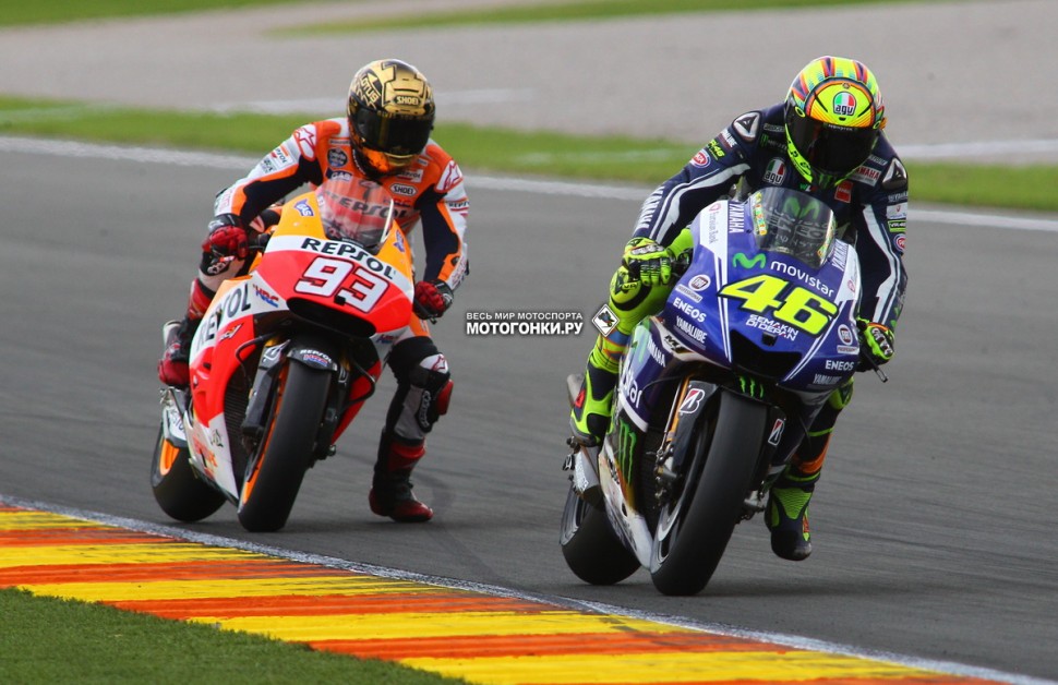 MotoGP - Grand Prix of Valencia, Ricardo Tormo: Дуэль Росси и Маркеса в начале гонки MotoGP - Grand Prix of Valencia, Ricardo Tormo: Дуэль Росси и Маркеса в начале гонки