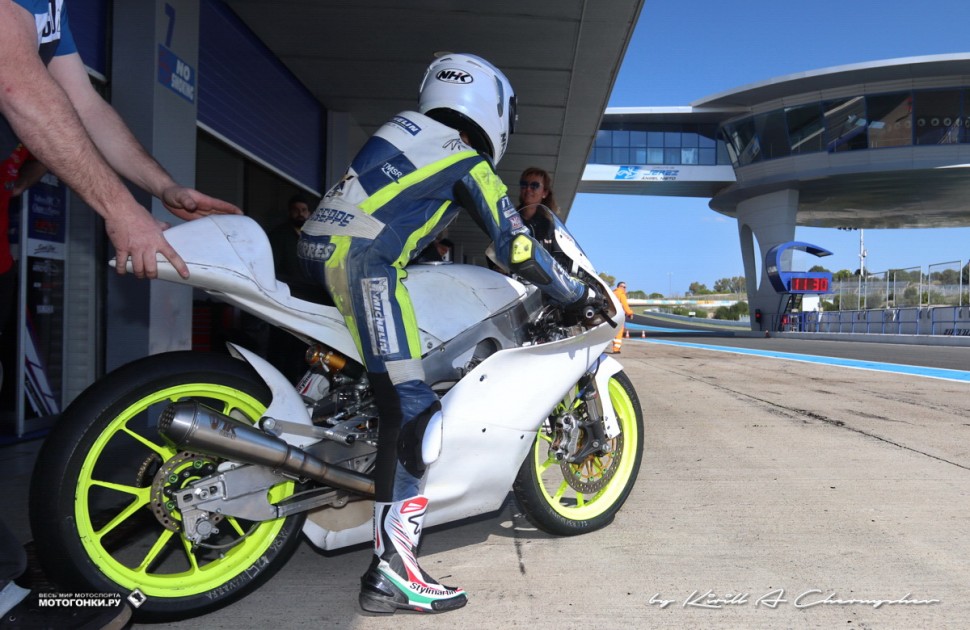 MotoCIV & ESBK: классы Supersport 300 и preGP зачастую практикуются вместе, но выступают порознь MotoCIV & ESBK: классы Supersport 300 и preGP зачастую практикуются вместе, но выступают порознь