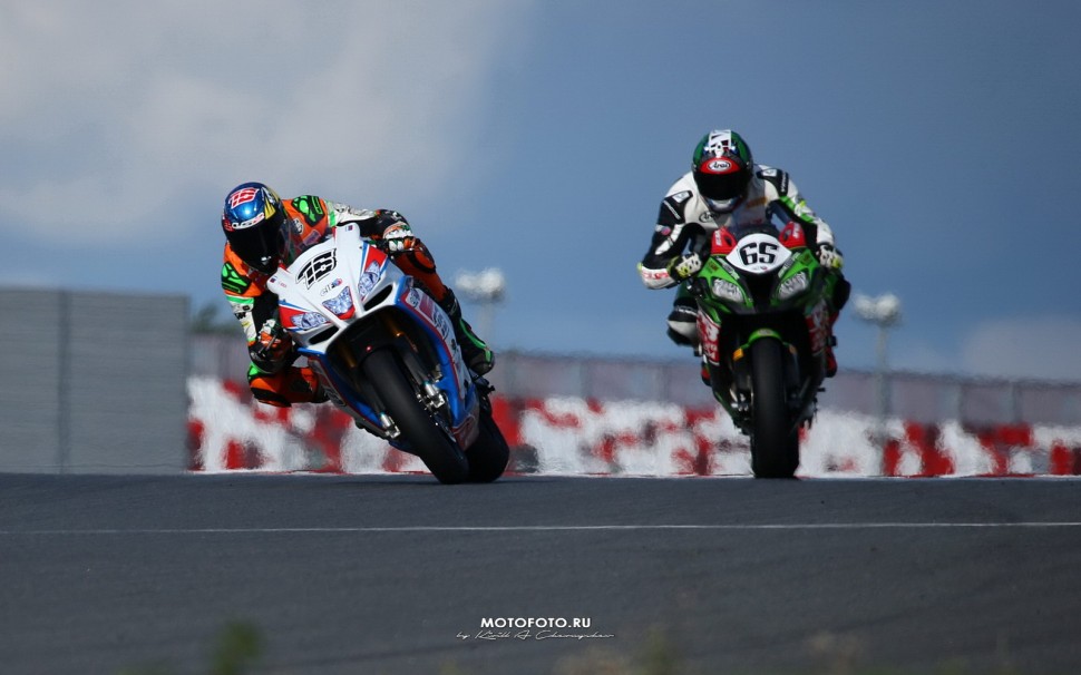 RSBK FEST 2019 - Moscow Raceway, битва атлетов Yakhnich Motorsport: Леонов пропустил Юрченко вперед - это был хитрый план! RSBK FEST 2019 - Moscow Raceway, битва атлетов Yakhnich Motorsport: Леонов пропустил Юрченко вперед - это был хитрый план!