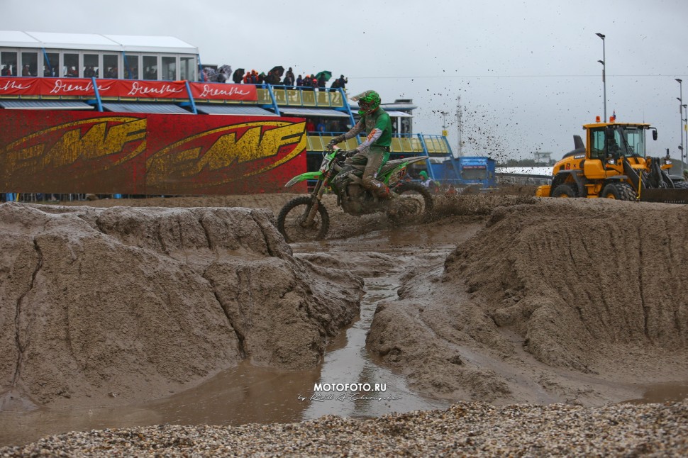 MXoN-2019 - Мотокросс Наций 2019, TT Circuit Assen: Final B - плотный речной песок просто стекал с трассы потоком жижы MXoN-2019 - Мотокросс Наций 2019, TT Circuit Assen: Final B - плотный речной песок просто стекал с трассы потоком жижы