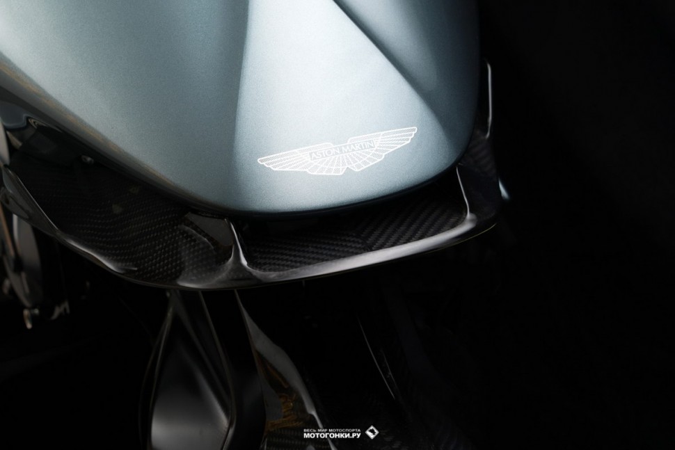 EICMA-2019 - Миланский Мотосалон: Aston Martin AMB 001