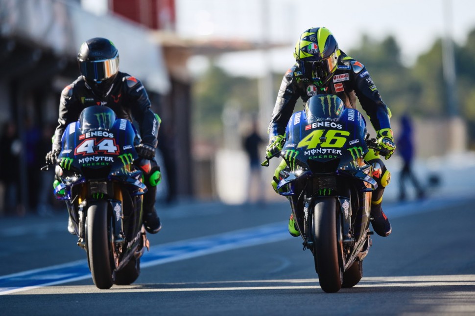 LH44VR46 - История о том, как Valentino Rossi и Lewis Hamilton поменялись колесами LH44VR46 - История о том, как Valentino Rossi и Lewis Hamilton поменялись колесами