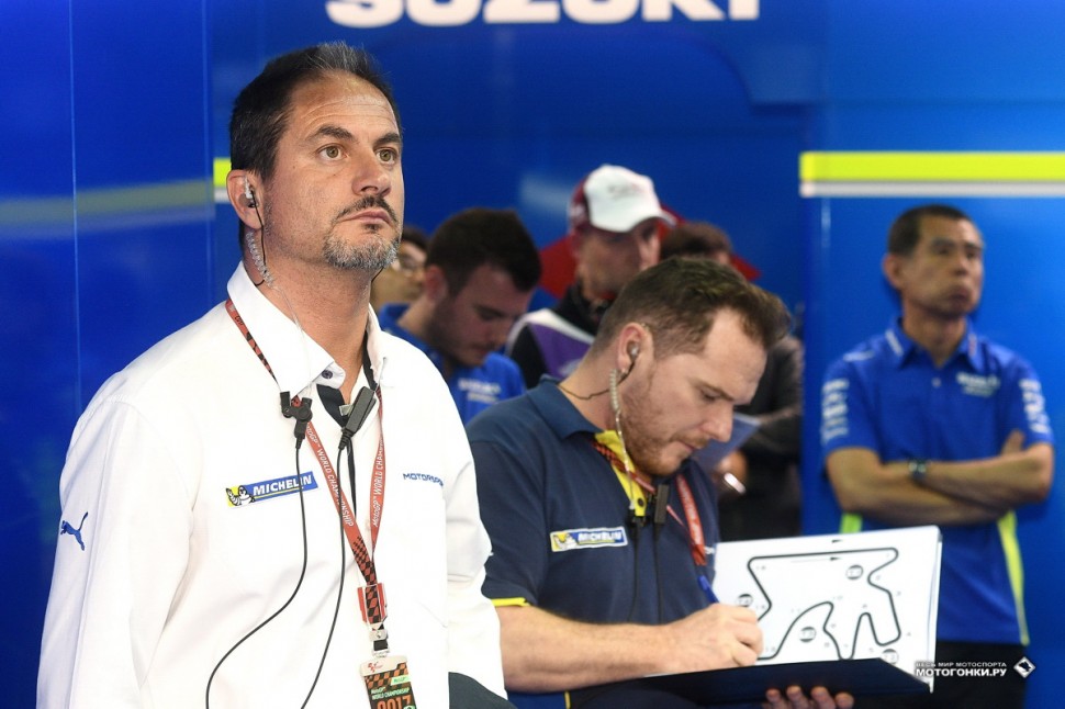 MotoGP: QatarGP - Пьеро Тарамассо (Piero Taramasso), менеджер мотоспортивного подразделения Группы Мишлен MotoGP: QatarGP - Пьеро Тарамассо (Piero Taramasso), менеджер мотоспортивного подразделения Группы Мишлен