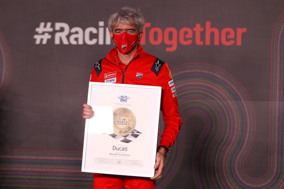 FIM MotoGP Awards 2020: Ducati взяла Кубок производителей после 13 лет ожидания FIM MotoGP Awards 2020: Ducati взяла Кубок производителей после 13 лет ожидания