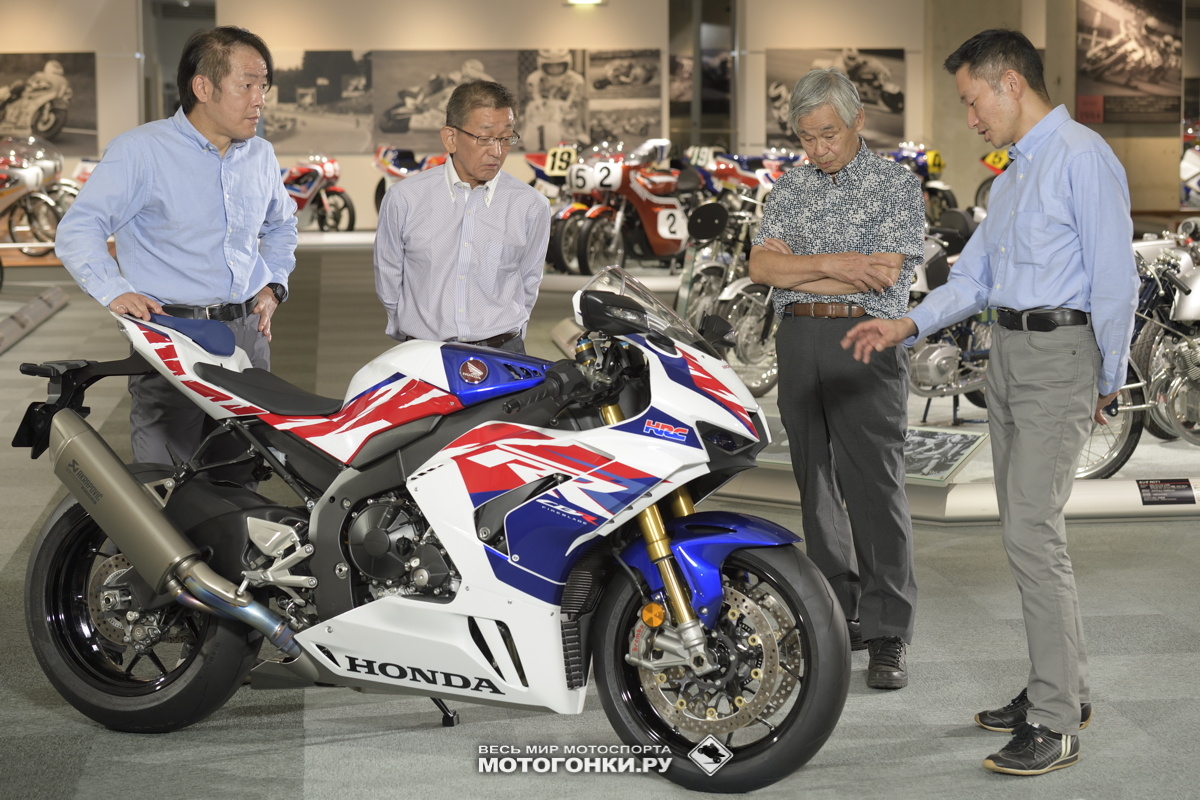 Миланский Мотосалон EICMA-2021: 2022 Honda Fireblade CBR1000RR-R SP Limited Edition 30th Anniversary Миланский Мотосалон EICMA-2021: 2022 Honda Fireblade CBR1000RR-R SP Limited Edition 30th Anniversary