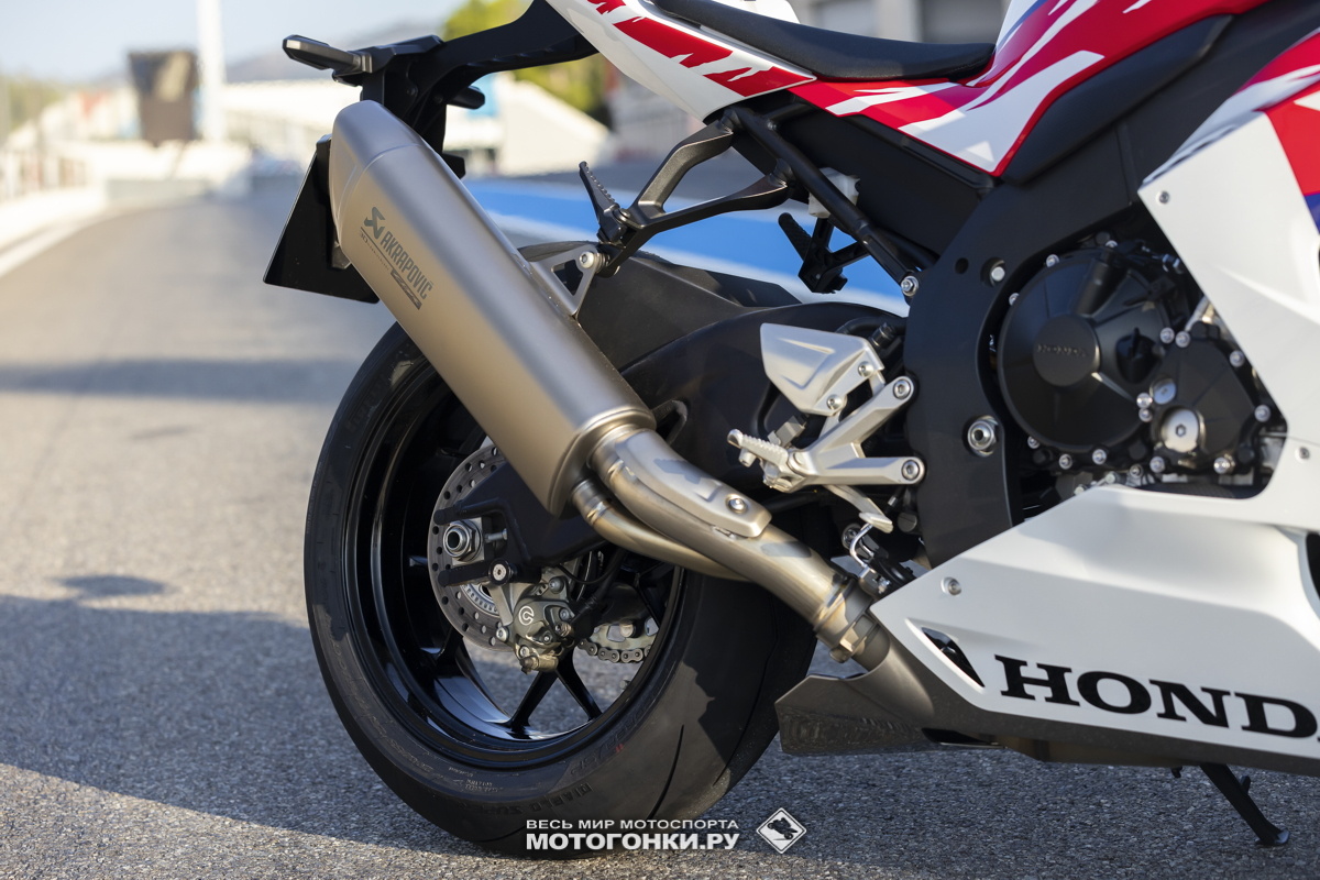 Миланский Мотосалон EICMA-2021: 2022 Honda Fireblade CBR1000RR-R SP Limited Edition 30th Anniversary Миланский Мотосалон EICMA-2021: 2022 Honda Fireblade CBR1000RR-R SP Limited Edition 30th Anniversary