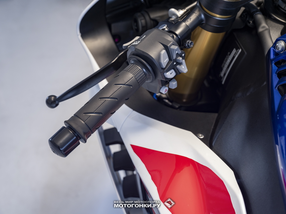 Миланский Мотосалон EICMA-2021: 2022 Honda Fireblade CBR1000RR-R SP Limited Edition 30th Anniversary Миланский Мотосалон EICMA-2021: 2022 Honda Fireblade CBR1000RR-R SP Limited Edition 30th Anniversary