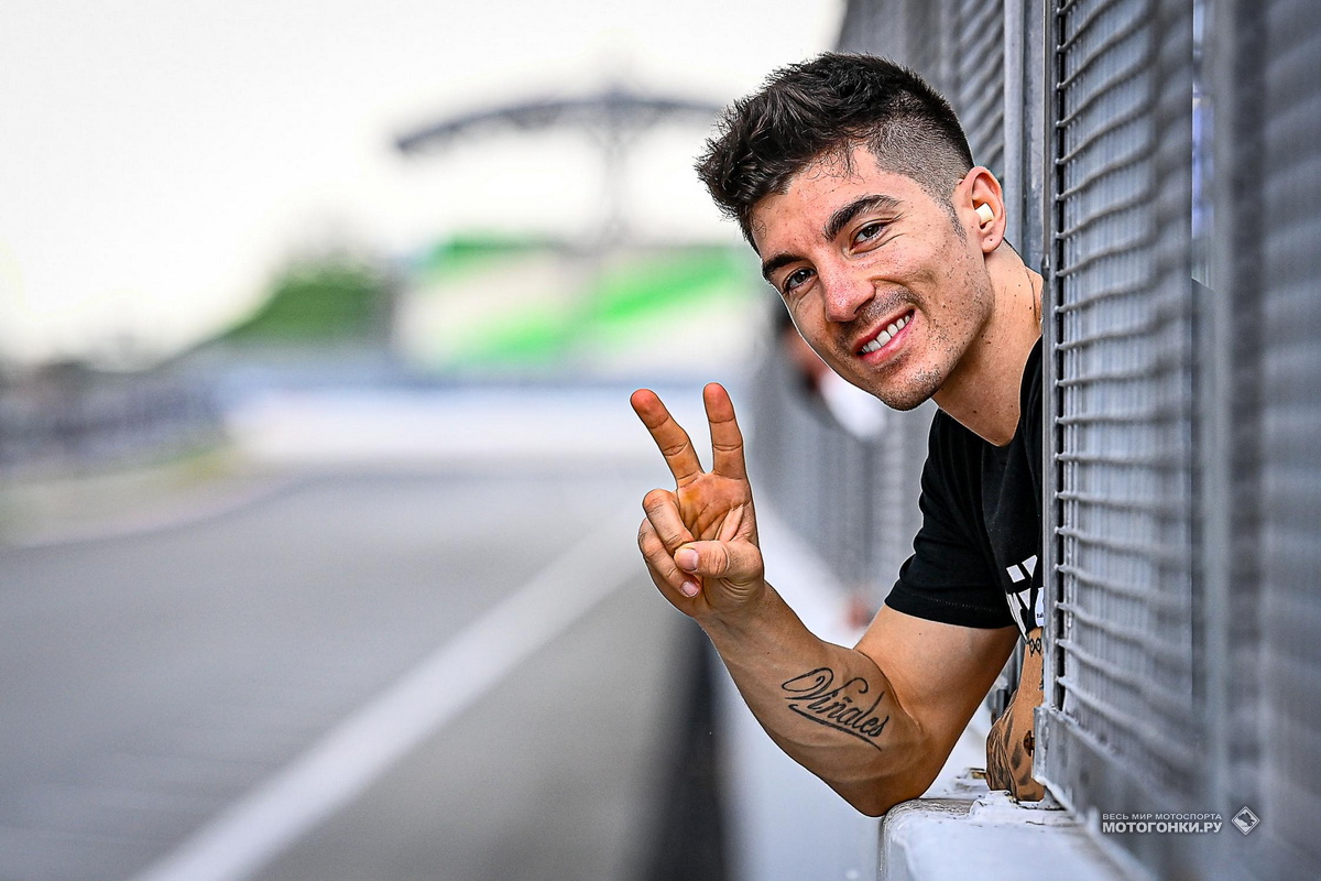 MotoGP IRTA Sepang - Sepang International Circuit: Маверик Виньялес приступил к тестам с Aprilia Racing MotoGP IRTA Sepang - Sepang International Circuit: Маверик Виньялес приступил к тестам с Aprilia Racing