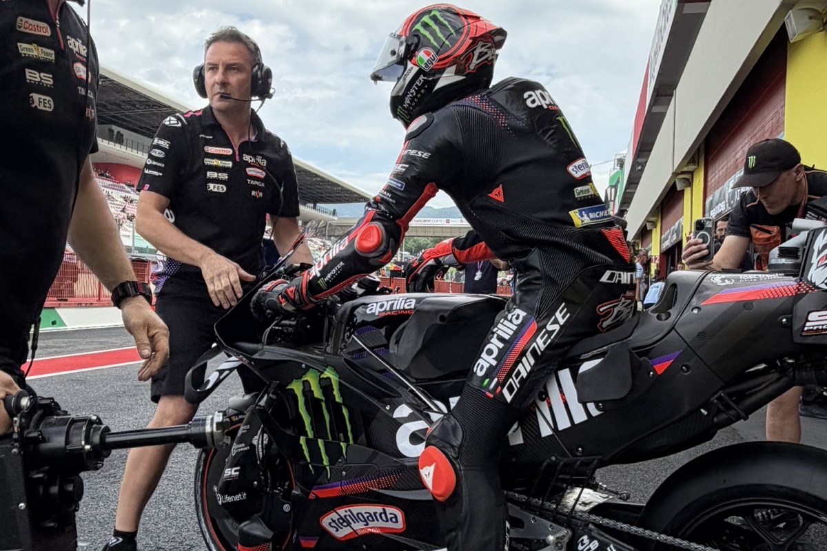 MONSTER ENERGY MONSTER ENERGY
