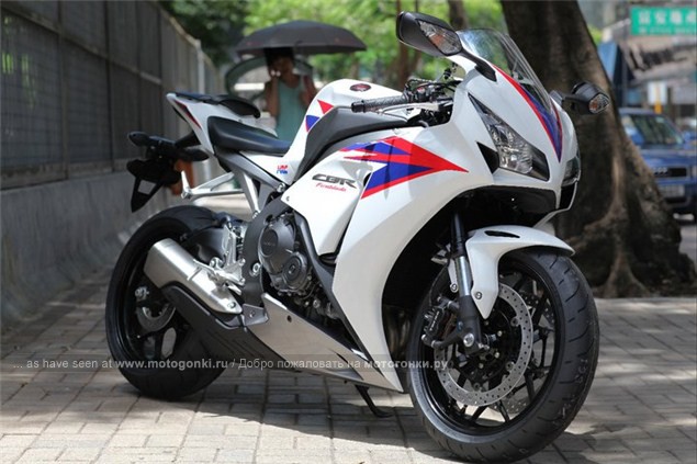 Honda CBR1000RR Fireblade (2012) - большое обновление title=