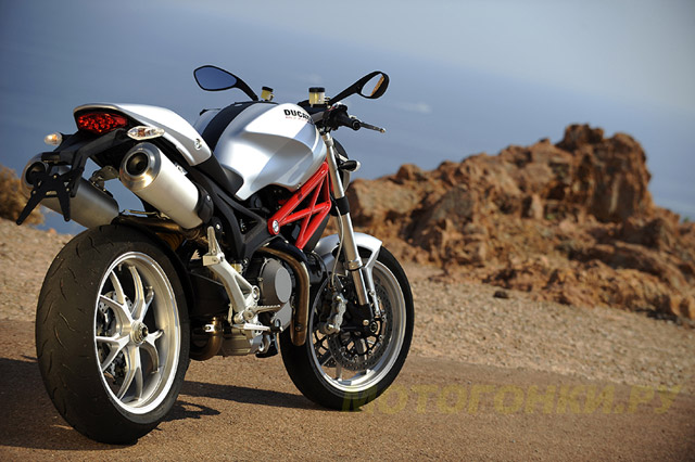 Ducati Monster 1100