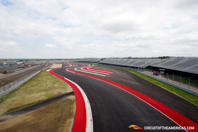 Вторая связка поворотов позаимствована у Silverstone Вторая связка поворотов позаимствована у Silverstone