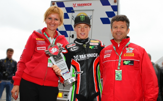 Наталия Любимова, Дакота Мамола и Клаудио Корсетти в Moscow Raceway - первая победа сезона Наталия Любимова, Дакота Мамола и Клаудио Корсетти в Moscow Raceway - первая победа сезона