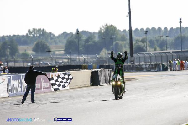 SCR Kawasaki выигрывает Ле Ман SCR Kawasaki выигрывает Ле Ман