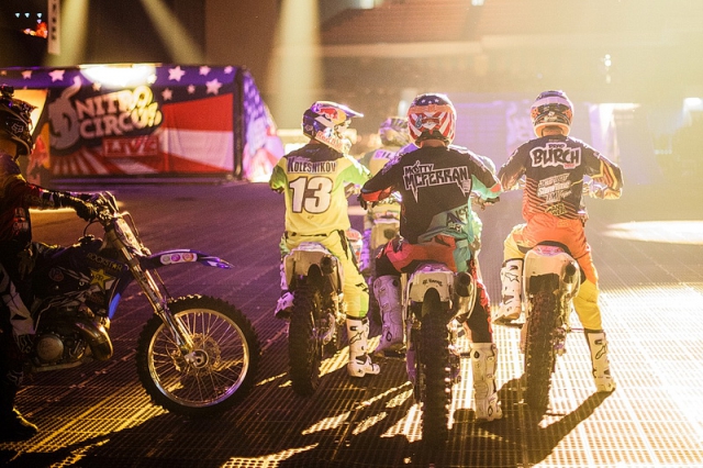 Колесников работает в плотной связке с международной группой Nitro Circus в Москве и Санкт-Петербурге Колесников работает в плотной связке с международной группой Nitro Circus в Москве и Санкт-Петербурге