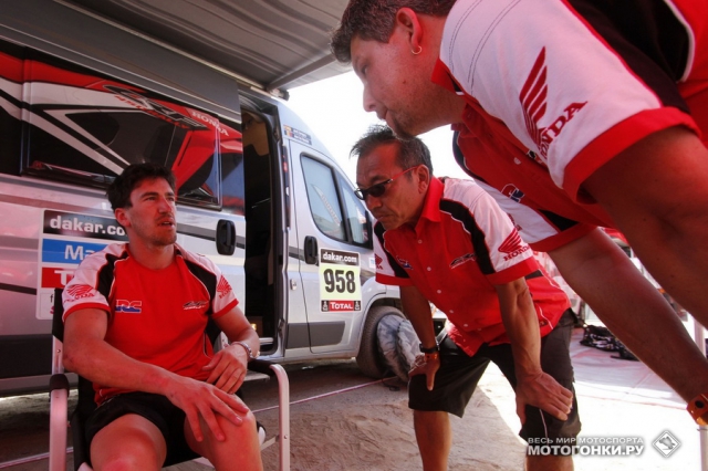 Хуан Барреда Борт достойно держит флаг Honda Racing - 2 позиция в генерале после недели напряженного ралли Хуан Барреда Борт достойно держит флаг Honda Racing - 2 позиция в генерале после недели напряженного ралли