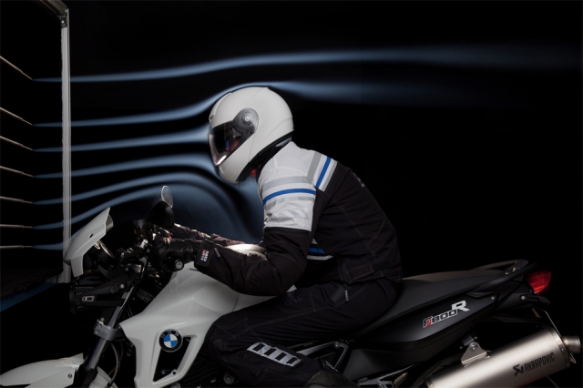 Schuberth C3 Pro в аэродинамической трубе Schuberth C3 Pro в аэродинамической трубе