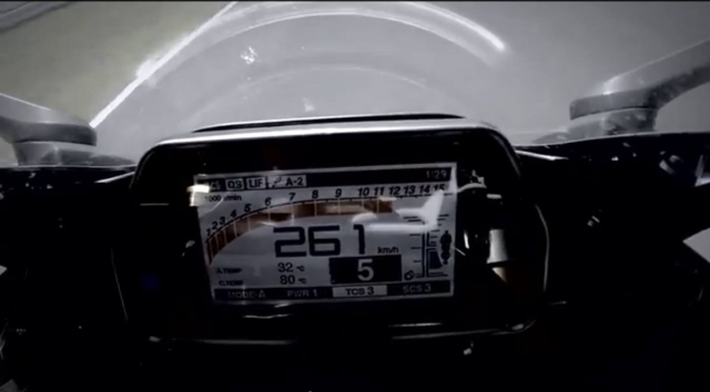 Полностью перепрошиваемая приборная панель Yamaha R1M Полностью перепрошиваемая приборная панель Yamaha R1M