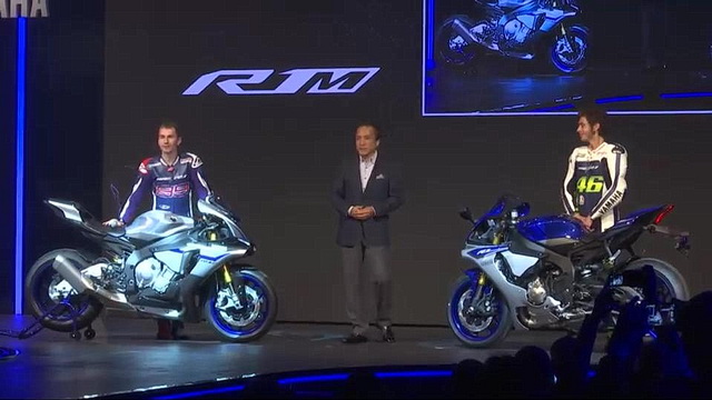 Валентино Росси и Хорхе Лоренцо представили в Милане Yamaha YZF-R1M (2015) Валентино Росси и Хорхе Лоренцо представили в Милане Yamaha YZF-R1M (2015)