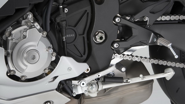 Yamaha YZF-R1 (2015): шасси Yamaha YZF-R1 (2015): шасси