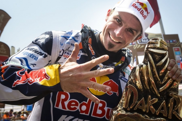 Сирил Депре выигрывает пятый Дакар в своей карьере на KTM в 2013 году, после чего решает перейти в Yamaha Сирил Депре выигрывает пятый Дакар в своей карьере на KTM в 2013 году, после чего решает перейти в Yamaha