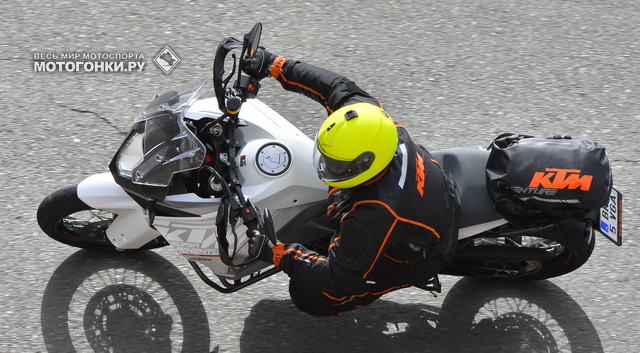 Рюкзак на стандартной багажной площадке KTM 1290 Super Adventure Рюкзак на стандартной багажной площадке KTM 1290 Super Adventure