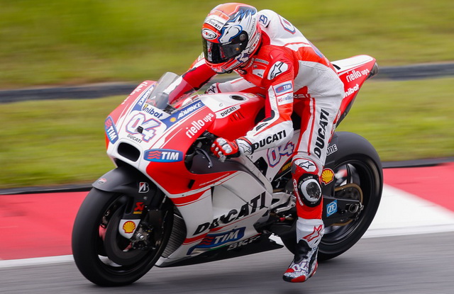 Андреа Довициозо вывел Ducati GP15 на 3-ю позицию в списке утром вторника, Янноне ее удержал Андреа Довициозо вывел Ducati GP15 на 3-ю позицию в списке утром вторника, Янноне ее удержал