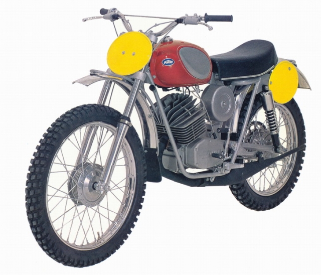 Penton 125 - первая спортивная модель, совместная разработка KTM и Пентона Penton 125 - первая спортивная модель, совместная разработка KTM и Пентона