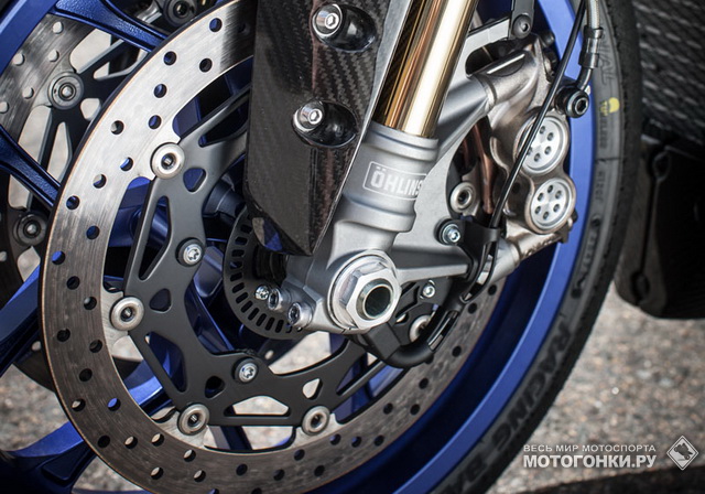 Race Ready: мощные тормоза 4-поршневые Nissin в базе, как на R1, так и на R1M Race Ready: мощные тормоза 4-поршневые Nissin в базе, как на R1, так и на R1M