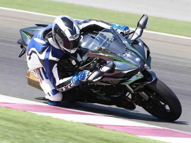 Тест-драйв Kawasaki Ninja H2R Тест-драйв Kawasaki Ninja H2R