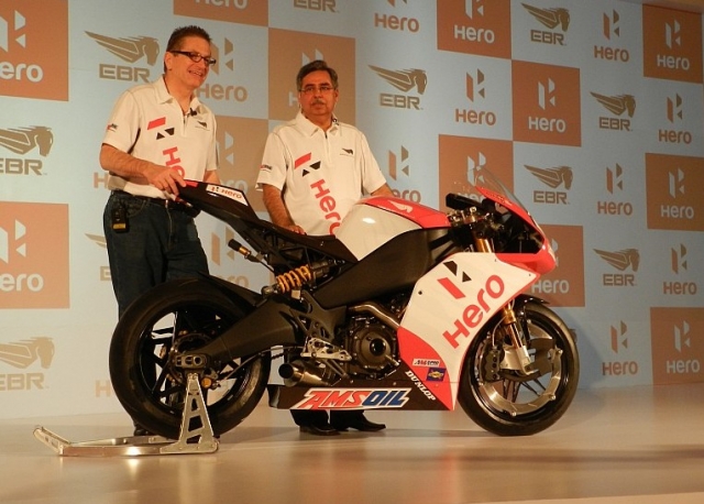 Hero EBR Racing была представлена в конце 2012 года: новый EBR 1190RX пошел и в серию, и на гоночный трек Hero EBR Racing была представлена в конце 2012 года: новый EBR 1190RX пошел и в серию, и на гоночный трек