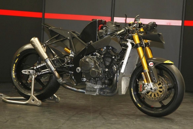 Оригинальное шасси Harris Performance Moto2 для двигателя Honda CBR600RR Оригинальное шасси Harris Performance Moto2 для двигателя Honda CBR600RR