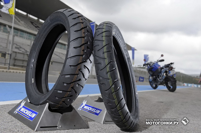 Michelin Anakee III (90 Road/10 Off-Road) Michelin Anakee III (90 Road/10 Off-Road)