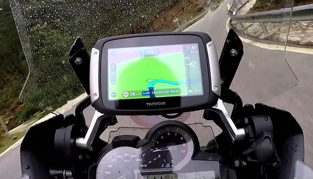 Устанавливать TOMTOM Rider на мотоцикл стало проще Устанавливать TOMTOM Rider на мотоцикл стало проще
