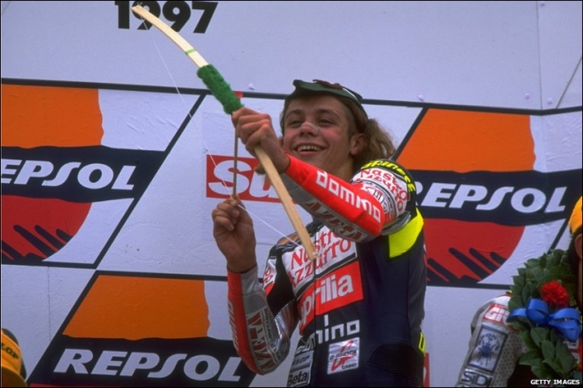 Первая победа Росси в BritishGP пришла в 1997 году, в том же году он стал чемпионом мира GP125 Первая победа Росси в BritishGP пришла в 1997 году, в том же году он стал чемпионом мира GP125