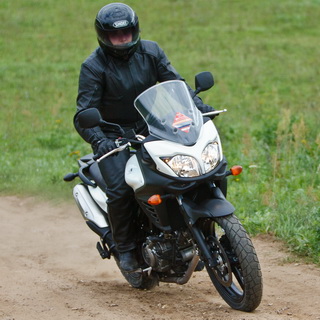 Тест-драйв Suzuki V-Strom 650 Тест-драйв Suzuki V-Strom 650
