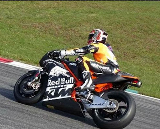 Фотографии с тестов прототипа MotoGP KTM RC16 в Red Bull Ring. Автор и источники неизвестны Фотографии с тестов прототипа MotoGP KTM RC16 в Red Bull Ring. Автор и источники неизвестны