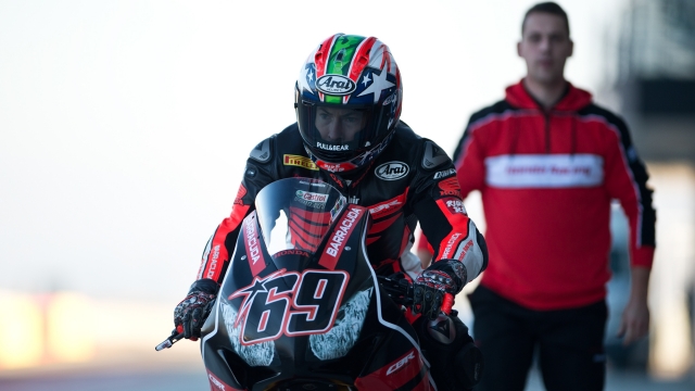 Никки Хейден на первых тестах WSKB с Honda Racing Никки Хейден на первых тестах WSKB с Honda Racing