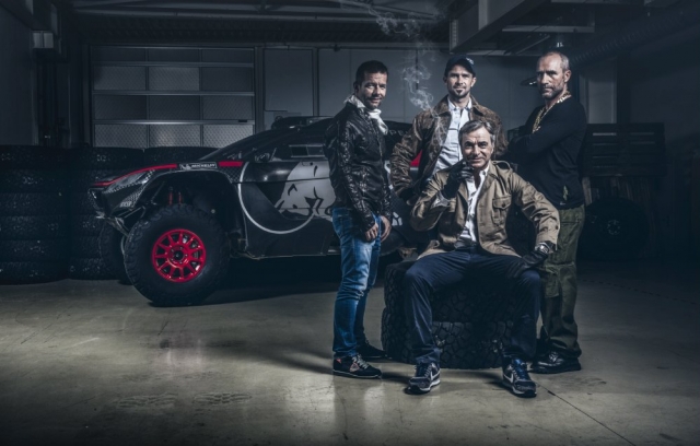 Сирил Депре и его новая команда - прототип Peugeot DKR16 Сирил Депре и его новая команда - прототип Peugeot DKR16