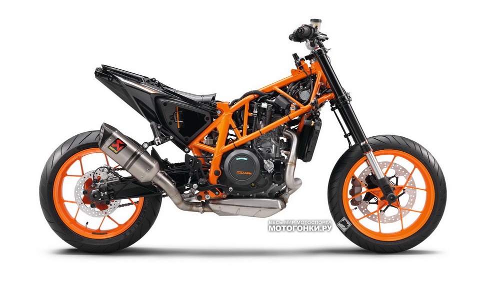 Шасси KTM 690 Duke выглядит привычно, но есть небольшие различия Шасси KTM 690 Duke выглядит привычно, но есть небольшие различия